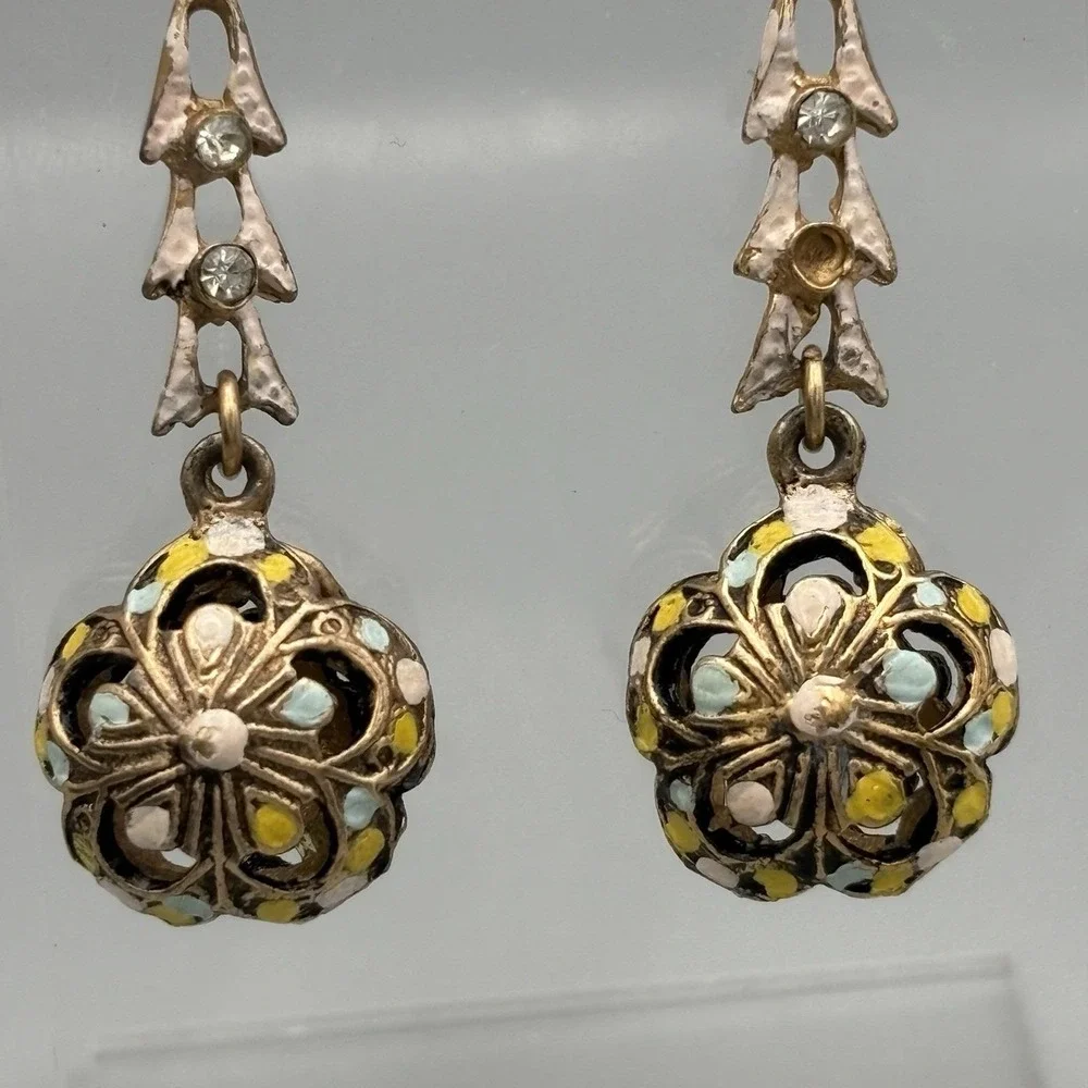 Vintage Dangle Floral Clip On Earrings Enamel Pastels 1940s Dimensional READ
